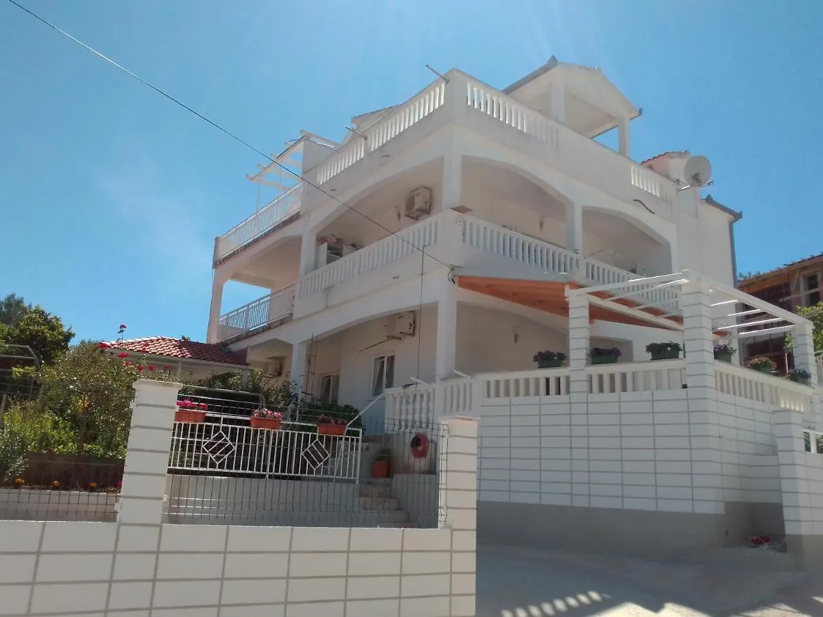 Apartments With A Parking Space Slatine, Ciovo - 11799 Trogir 0*,