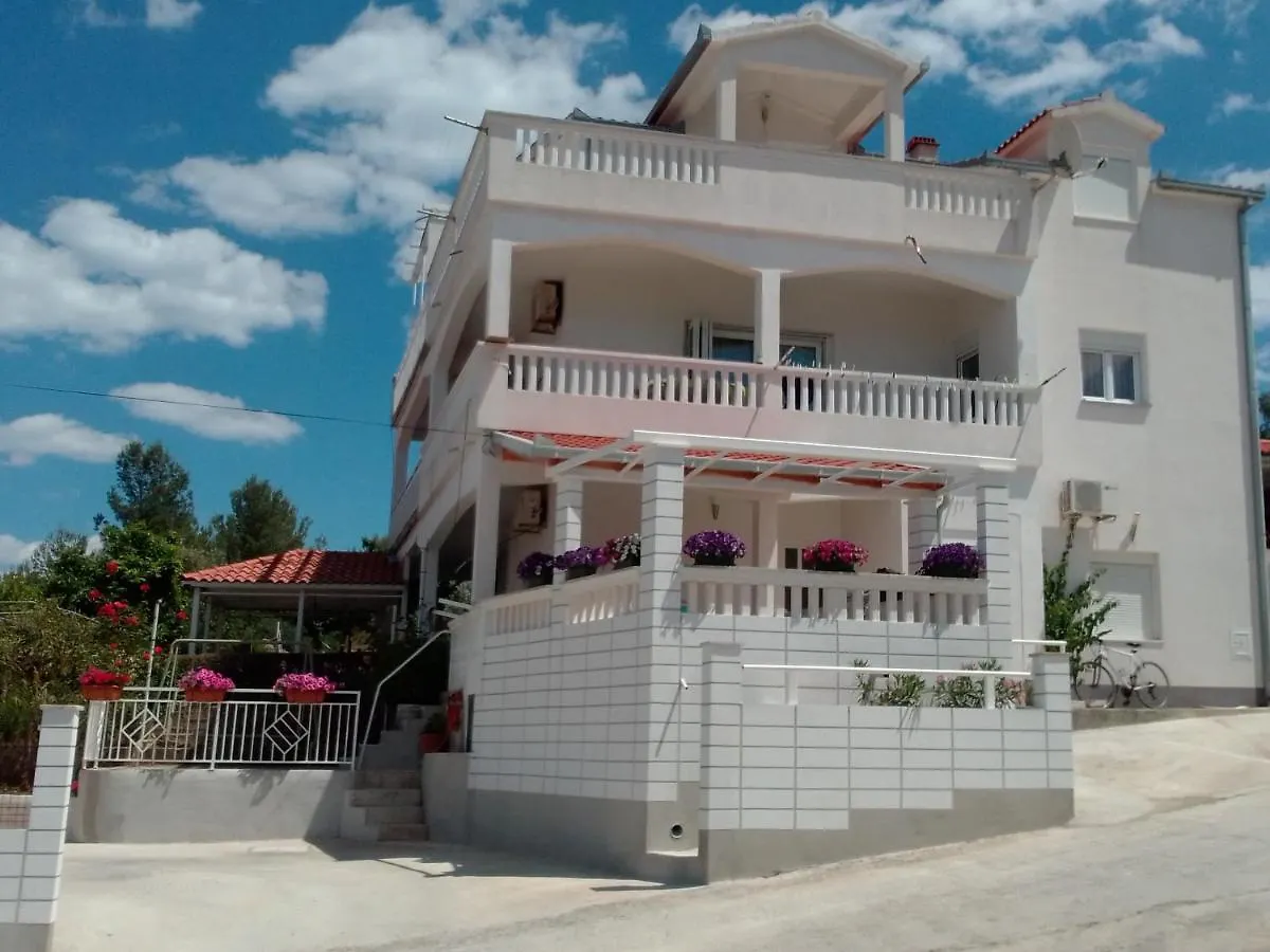Apartments With A Parking Space Slatine, Ciovo - 11799 Trogir