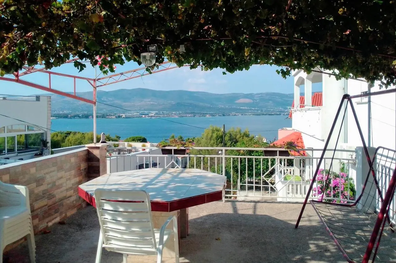 Apartments With A Parking Space Slatine, Ciovo - 11799 Trogir
